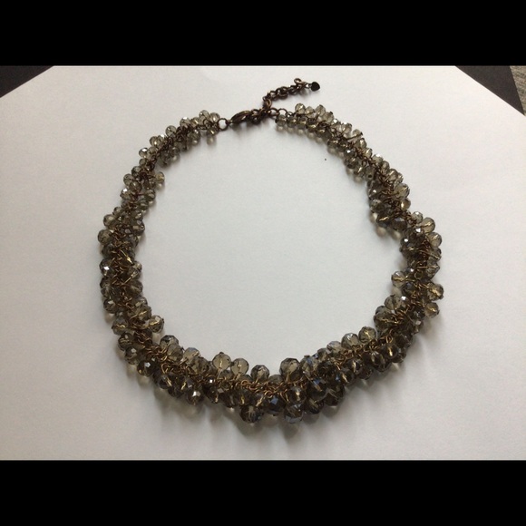 Olive faceted bead cluster collar necklace. - Picture 2 of 6